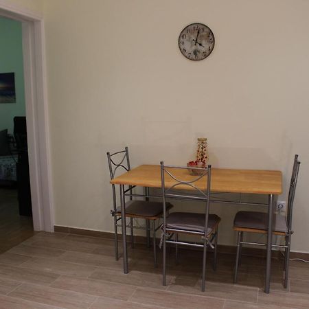 Comfortable Apartment In The Center Of Athén Kültér fotó