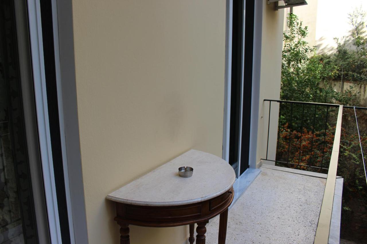 Comfortable Apartment In The Center Of Athén Kültér fotó